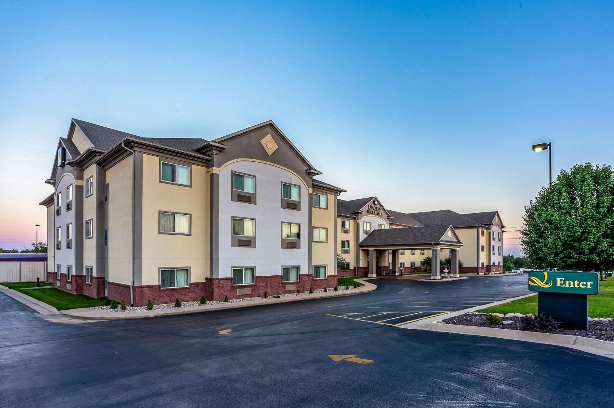 Quality Inn & Suites Hannibal Exterior photo