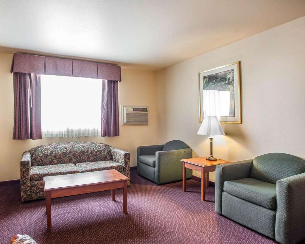 Quality Inn & Suites Hannibal Room photo